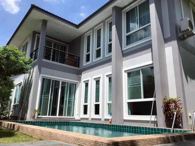 บ้านเดี่ยวหลังใหญ่ 2 ชั้น พร้อมอยู่ บรรยากาศส่วนตัว ป่าแดด