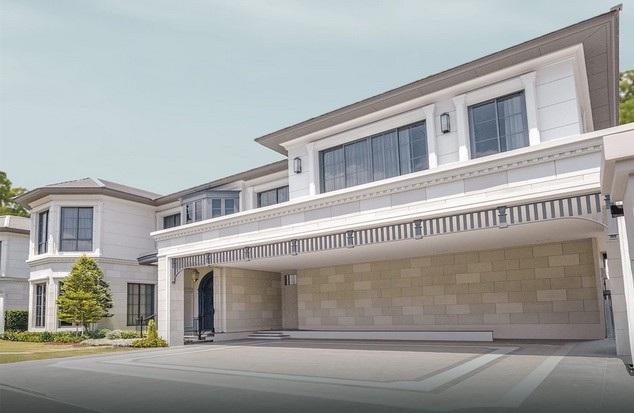 ขายบ้านเดี่ยว 2 ชั้น 554 ตร.ม. นาราสิริ กรุงเทพกรีฑา บางกะปิ ใกล้ Brighton College