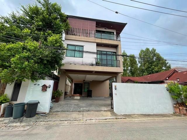 HR 10390 ให้เช่าอาคารสำนักงาน 3 ชั้น 270 ตรม. นาคนิวาส  ลาดพร้าว71 พร้อมใช้งาน ใกล้เลียบด่วน