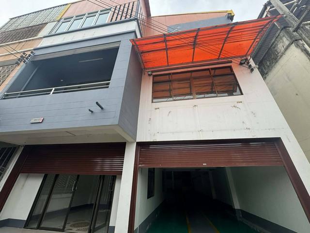 BR 1527 ให้เช่าโรงงานออฟฟิศ 3 ชั้น  พื้นที่ใช้สอย 650 ตรม.โรงงานขนาด 430 ตรม. ขอ รง .ได้ บางน้ำจืด อ.เมือง จ. สมุทรสาคร