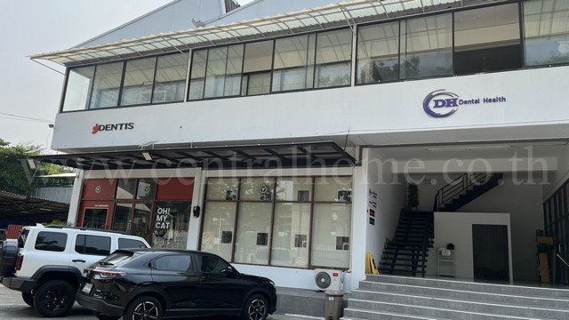 ให้เช่า อาคารสำนักงาน 3 ชั้น ติดถนนกำแพงเพชร 6 ทำเลดี ใกล้รถไฟฟ้า ราคาถูก 