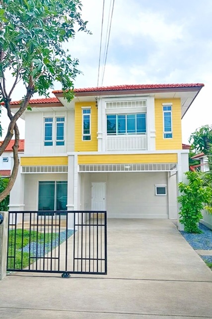 ถนนปัญญาอินทราและทางด่วน หทัยราษฎร์39 บ้านเดี่ยวให้เช่า 3นอน 3น้ำ สาธิตพัฒนา ซาฟารีเวิลด์ บ้านเดี่ยว 2 ชั้น  70 ตร.ว. 280 ตร.ม. เฟอร์ครบ