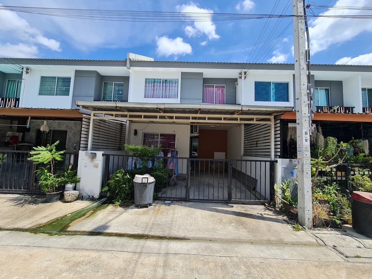 ขาย ทาวน์เฮ้าส์ พฤกษา 118 เลียบวารี-มีนบุรี ห่างจาก บิ๊กซี ซูเปอร์เซ็นเตอร์ หนองจอก 1.10 กม.