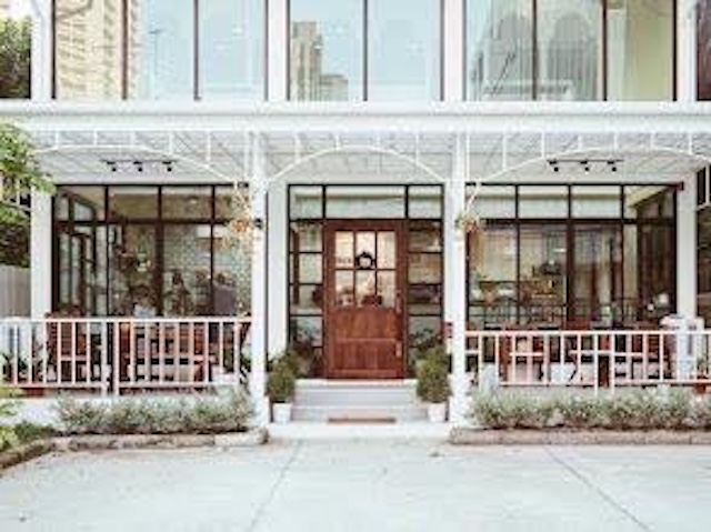 BH3899 ให้เช่าอาคารพาณิชย์ 2 ชั้น สุขุมวิท 63 ซอยเอกมัย 24 ทำเลศักยภาพ ใกล้ถนนใหญ่ เหมาะทำธุรกิจและออฟฟิศ