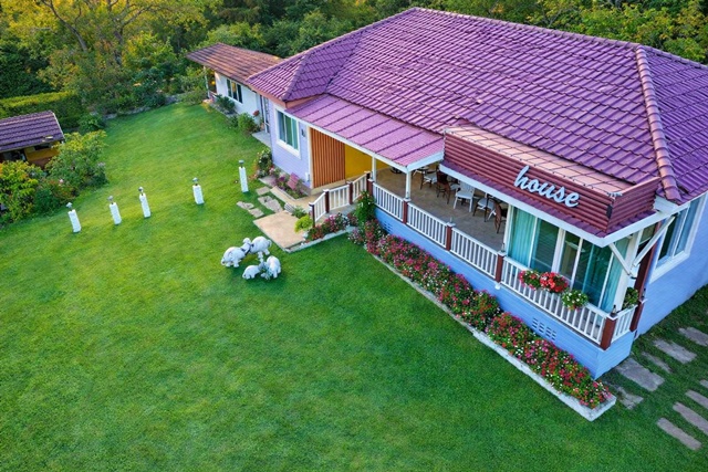 บ้านพัก เขาใหญ่ วัดลำทองหลาง 1.9 กม. โลตัส ปากช่อง  ฟาร์มโชคชัย ทองสมบูรณ์ 7 กม.180 ตร.ม. 2 นอน 2 น้ำ บรรยากาศ เงียบสงบ ร่มรื่น วิวภูเขา