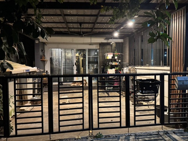 ขายทาวน์โฮม 3 ชั้น 28.5 ตรว. หมู่บ้าน ทาวน์พลัส เกษตร – นวมินทร์ Town Plus Kaset – Nawamin บรรยากาศดี เงียบสงบ