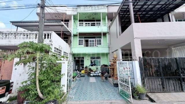 ลดด่วน ทาวน์เฮ้าส์ 3 ชั้น 35 ตารางวา รามอินทราซอย 4 MRT สถานีลาดปลาเค้า