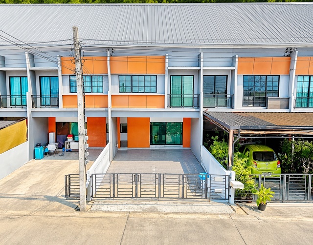 MRTบางแค 2.5กม. รร.นานาชาติบริติชโคลัมเบีย 2 กม.19ตร.ว.150ตร.ม. ทำเลกัลปพฤกษ์-สาทร ทาวน์โฮม 2 ชั้นฟังก์ชัน 3 นอน 2 น้ำ