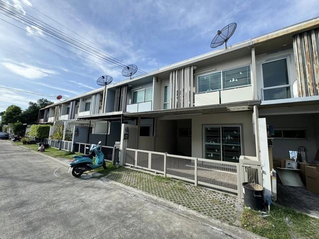 ให้เช่าทาวน์เฮ้าส์ 2 ชั้น 18 ตร.ว. โครงการ เดอะ แพลนท์ ซิตี้ ลาดพร้าว 71 เฟอร์นิเจอร์ครบ