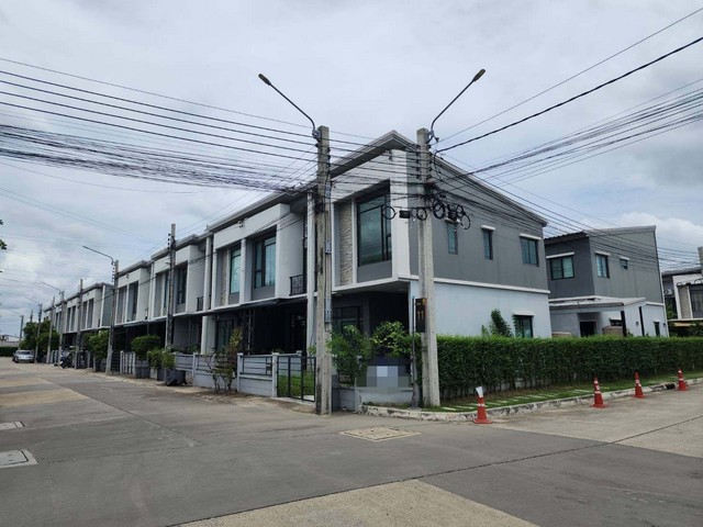 ขายทาวน์เฮ้าส์   หมู่บ้านพลีโน่ บางใหญ่ ซอยสองพี่น้อง ถนนคลองถนน นนทบุรี