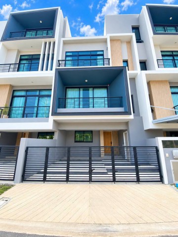 ให้เช่า #ทาวน์โฮม หมู่บ้าน Nirvana Define กรุงเทพกรีฑา #ใกล้โรงเรียนนานาชาติWellington  EE 095-1642956