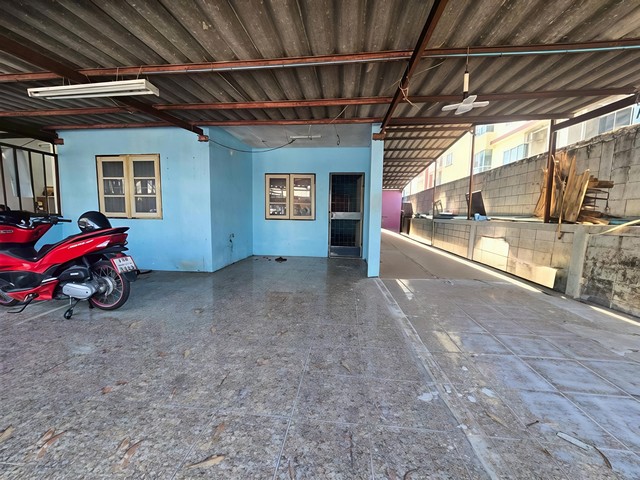 ขายบ้านดอนหัวฬ่อชลบุรี หมู่บ้านสุขใจวิลล่า ดอนหัวฬ่อ อำเภอเมือง ชลบุรี  ขนาด 35 ตารางวา  2 ห้องนอน | 1 ห้องน้ำ