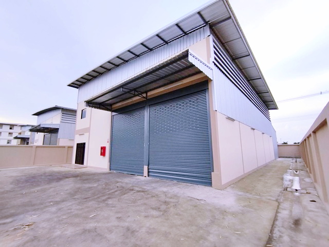 ให้เช่า ถ.บ้านแพ้ว ทำเลศักยภาพ สมุทรสาคร ขนาดอาคาร บนที่ดิน 200 ตรว.  โกดัง 375–415 ตรม. Stand Alone DO HOME ดูโฮม มหาชัย 800ม.