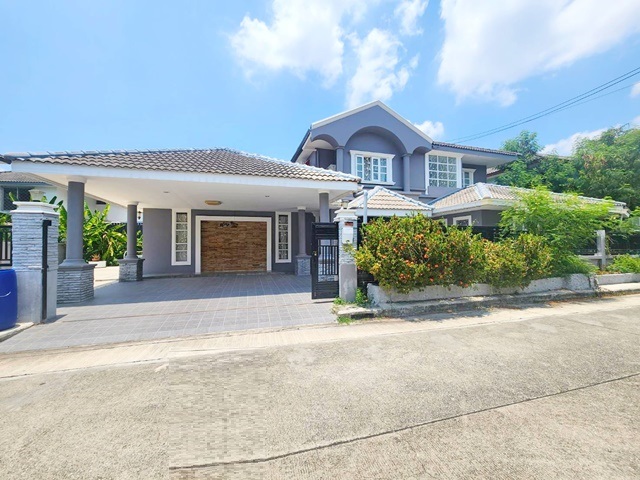 คฤหาสน์ใหญ่มาก ให้เช่า 5นอน เลี้ยงแมวได้ 7-Eleven สุวินทวงศ์40-46 450 ม.  รักสัตว์ หนองจอก  6แอร์ 5น้ำ 100ตรว. 500ตรม.