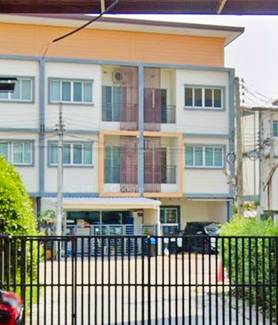 ตลาดนัดสนามบินน้ำ 1กม. 4นอน ให้เช่าทาวน์โฮม 3ชั้น 274 ตร.ม. 24ตร.วา.  MRTสามัคคี 900 ม. ตลาดเปรมฤทัย 300 ม. รร.ชลประทานวิทยา 1.2 กม.