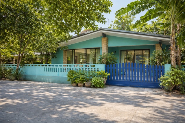 MRTรามอินทรา กม.8 2.6 กม. รร.บดินทรเดชา 2 1.9 กม. ให้เช่าบ้านเดี่ยวชั้นครึ่ง 55 ตร.ว. 220 ตร.ม.สวนสยาม เฟอร์ฯ เครื่องใช้ไฟฟ้าครบ