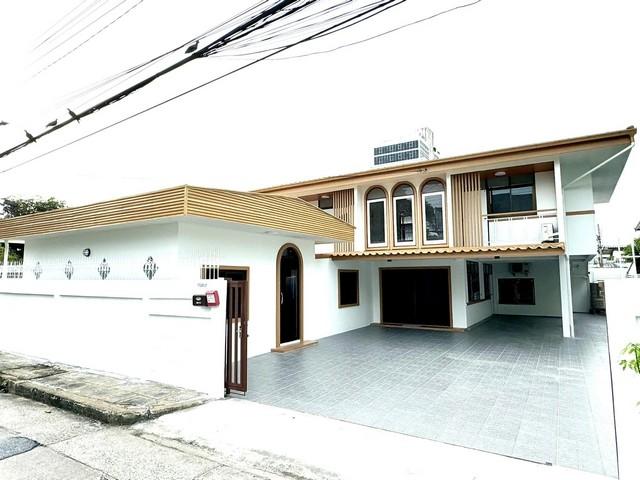 HR 9969 ให้เช่าบ้านเดี่ยว2ชั้นหลังมุม 405 ตร.ม.ย่านสุทธิสารลาดพร้าว48ใกล้MRTภาวนาMRTสุทธิสาร เหมาะทำโฮมออฟฟิศ จดทะเบียนบริษัทได้