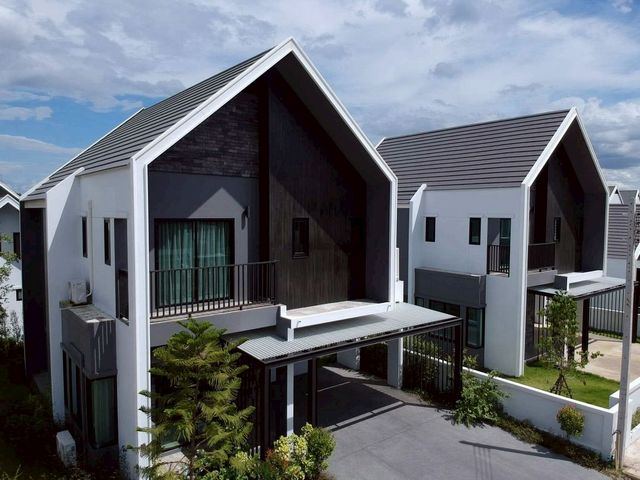 ขาย 4.8 ล้าน แม่โจ้ สันทราย บ้านเดี่ยวหลังใหญ่ 2 ชั้น สไตล์นอร์ดิก ตกแต่งสวย บิ้วอินทั้งหลัง พร้อมเฟอร์นิเจอร์ครบ เข้าอยู่ได้ทันที