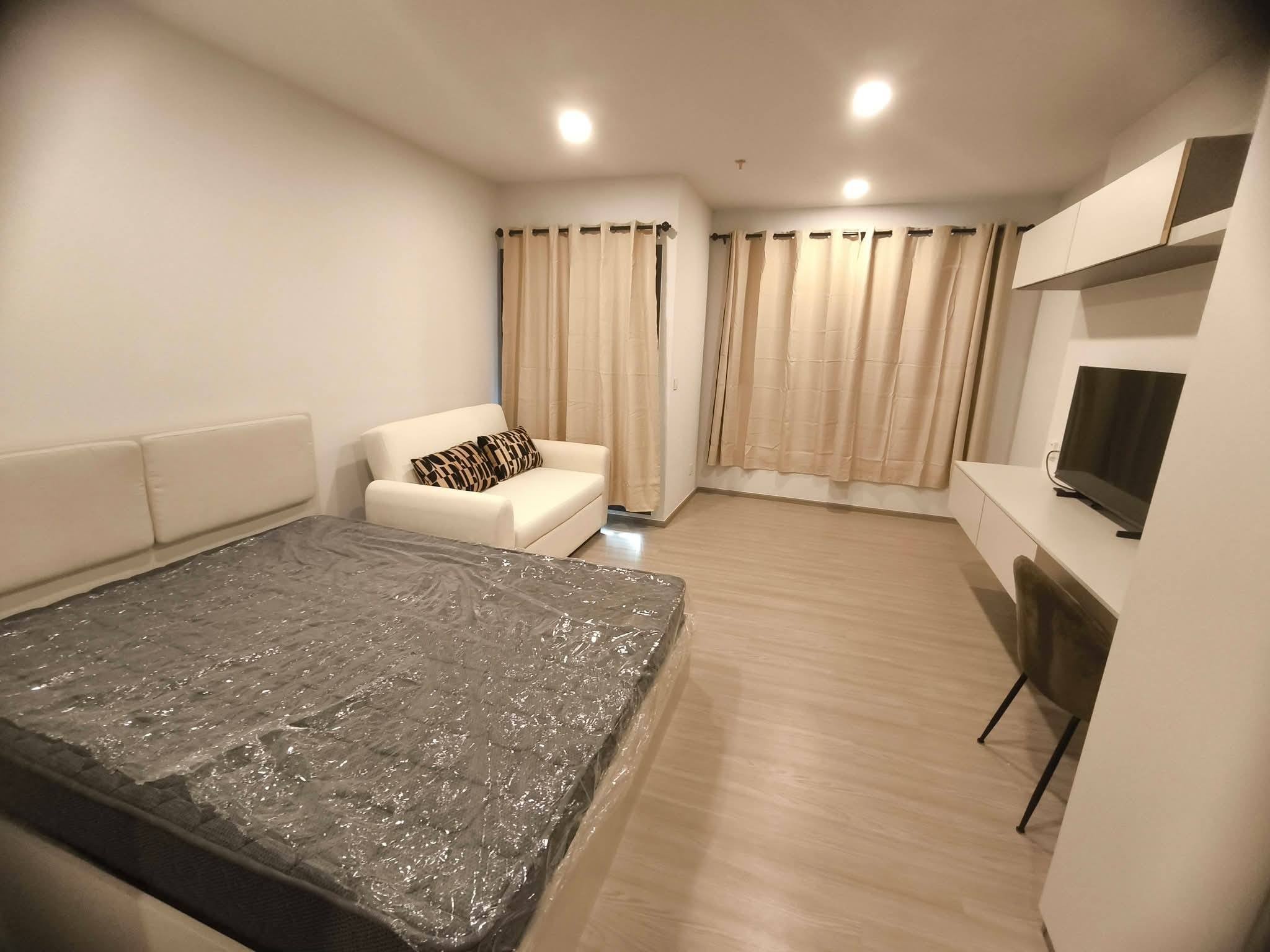 Aspire Sukhumvit Rama 4 Private 16th Floor BTS Phra Khanong