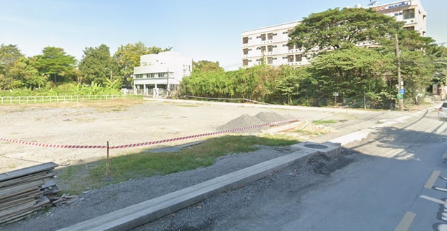 .MRTรามอินททรา3 1.42 กม. ย่านเซ็นทรัล รามอินทรา 1.7 กม.ทำเลดี ริมถนน MRTลาดปลาเค้า 280 ม. ขายที่ดินถมแล้ว 200ตร.วา.