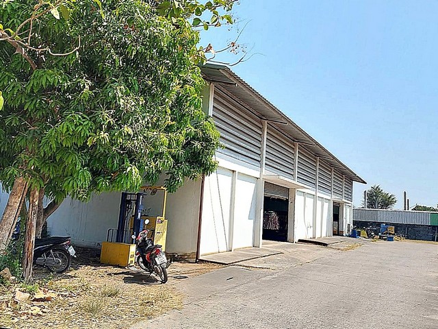 ขายและให้เช่าโรงงานบ้านบึงชลบุรีเนื้อที่ 3 ไร่ พร้อมดำเนินธุรกิจได้ทันที พร้อมใบอนุญาตประกอบกิจการโรงงาน รง.4 105106 และ 72