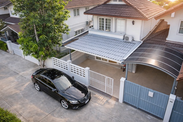 ซอยวัชรพล1-5 เทพรักษ์ โลตัสวัชรพล 800 ม.แอร์3 บ้านเดี่ยว 3นอน 3 ห้องน้ำ  บิ๊กซีวัชรพล 600 ม. 36 ตร.ว.