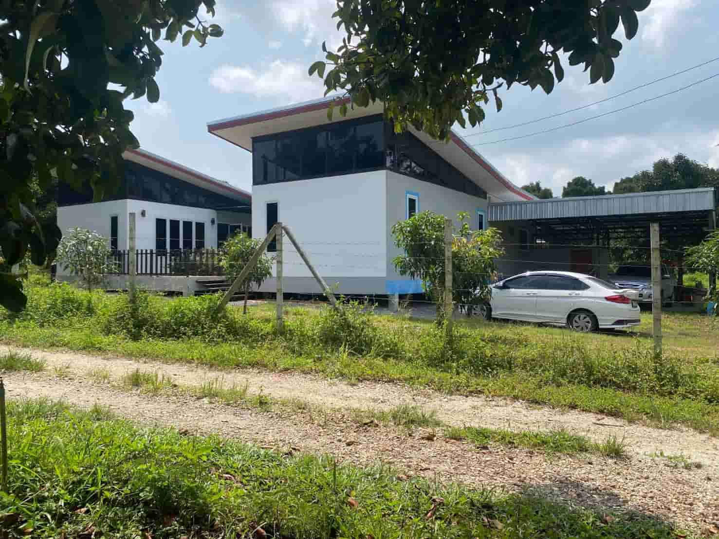ขายถูกมาก!! บ้านสวนพร้อมที่ดิน ขนาด 6 ไร่ 90 ตรว. ทำเลดี อ.ท่าศาลา นครศรีธรรมราช ใกล้โลตัส  ชายหาดฯ