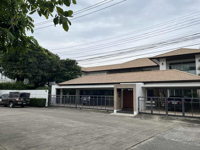 ขายบ้านเดี่ยว 2 ชั้น 259.3 ตรว. หมู่บ้านไพรเวท เนอวาน่า ลาดพร้าว เลียบด่วน (Private Nirvana) ชอยโยธินพัฒนา หรูมีสไตล์ พร้อมสระว่ายน้ำส่วนตัว