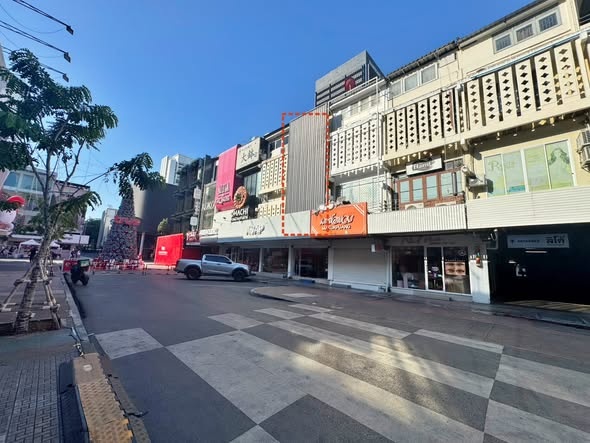 เซ้งพื้นที่ สยามสแควร์ ซอย3 (ชั้น 2 3 4) เหมะสำหรับ  คลินิกความงาม ธุรกิจสุขภาพ ร้านอาหาร เสื้อผ้า