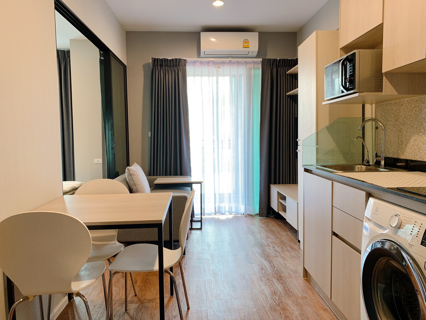 Condo. Living Nest Ladprao 44 ลิฟวิ่งเนสท์ ลาดพร้าว 44 29Square Meter 1BEDROOM1น้ำ ใกล้กับ สถานรถไฟฟ้าภาวนา สวยมาก แต่งเต็มแถมฟรี