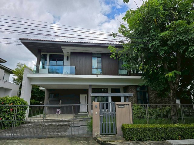 ขายบ้านเดี่ยว2ชั้น ถ. กาญจนาภิเษก เขตประเวศ หมู่บ้านมัณฑนา อ่อนนุช-วงแหวน 3 มีห้องแม่บ้านแยก พร้อมห้องน้ำ