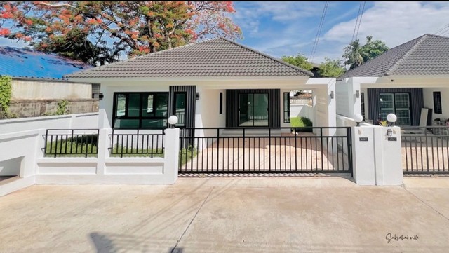 บ้านเดี่ยว 1 ชั้น พร้อมที่ดิน  พื้นที่ใช้สอย 105 ตร.ม. เพียง 2.4 ล้าน ต.จอหอ จ.นครราชสีมา