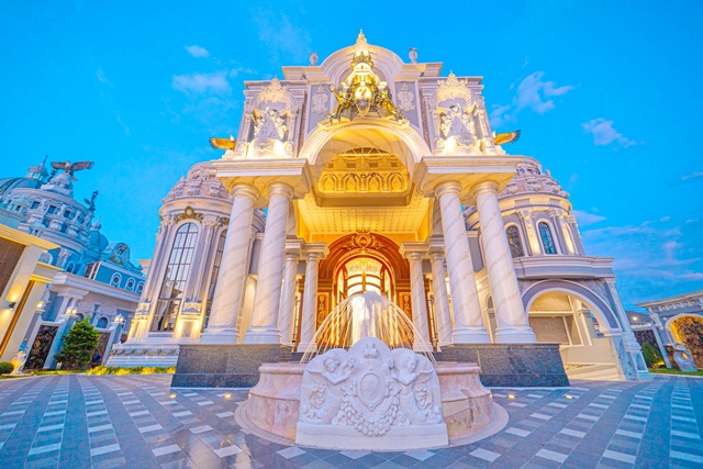 ม.มหิดล ศาลายา 1.7กม. สาย3 ขายคฤหาส์หลังใหญ่ 3 ชั้น ประตูรั้ว สไตล์ยุโรป หรูหรา พร้อมที่ดิน 2ไร่ 70ตรว 3000 ตร.ม. รร.นานาชาติ ROISB 3.3 กม.