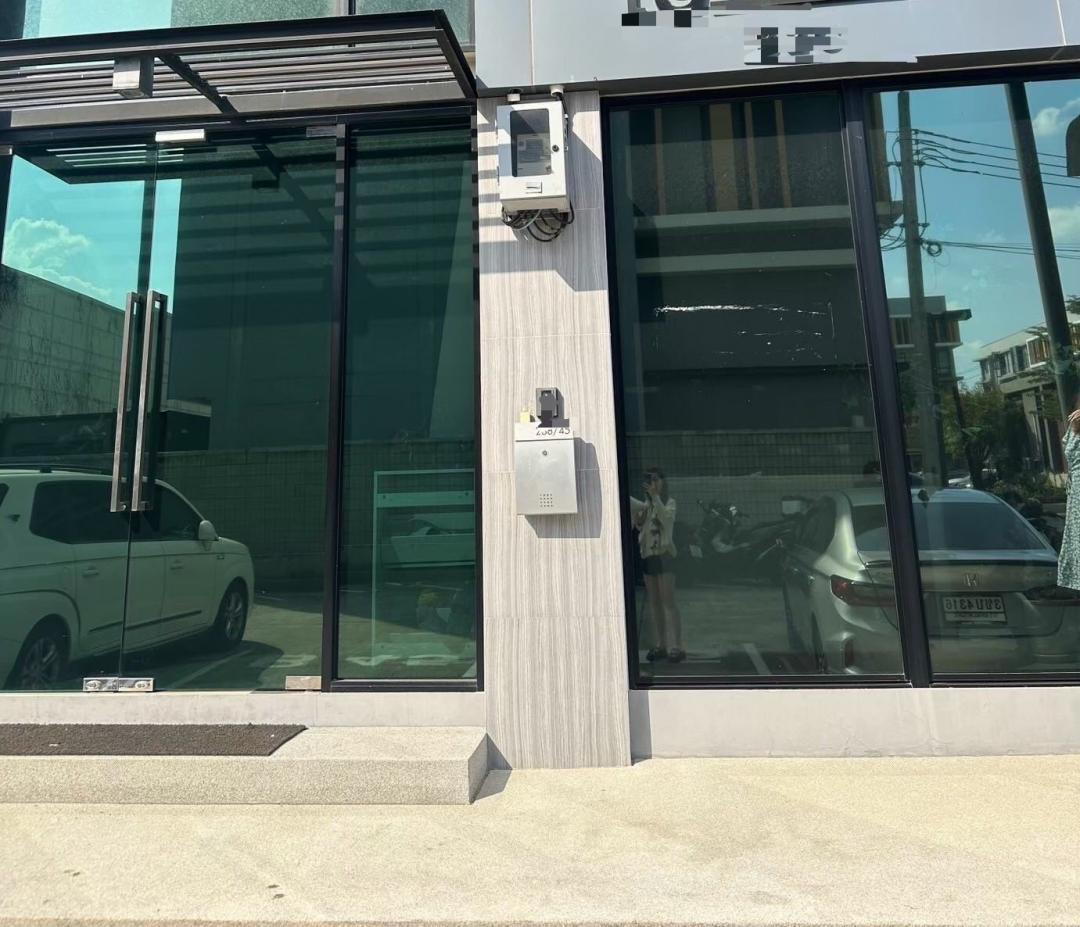 HR 6355 ให้เช่าโฮมออฟฟิศ 4 ชั้น เกษตรตัดใหม่ ใกล้โรงเรียนเลิศหล้า ทางด่วนศรีรัช เหมาะสำหรับโฮมออฟฟิศ liveสด คลังสินค้า คลีนิค