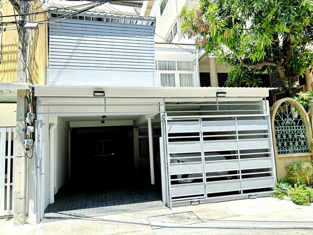 BTS เพลินจิต400ม. สุขุมวิท 1-5 ถูกกว่า Penthouse ให้เช่าทาวน์เฮ้าส์ 2 ชั้น สุดหรู 34 ตร.วา.275 ตร.ม.จัดเต็มเฟอร์ฯ นานา 550ม.