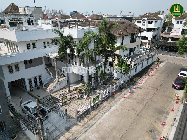 ขายโฮมออฟฟิศ Town in Town 120 ตร.ว. ซอย 3/2 ถนนศรีวรา รามคำแหง ลาดพร้าว ทำเลดี