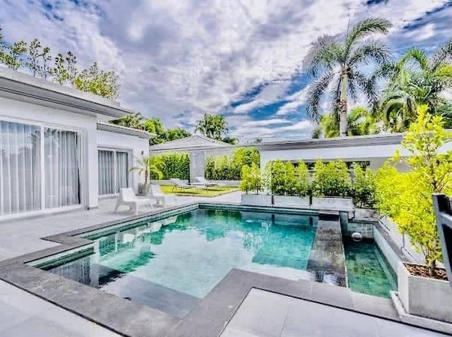 ขายบ้านเดี่ยวสุดหรู ซอยเขาตาโล พัทยา บางละมุง ชลบุรี  FP-H01771