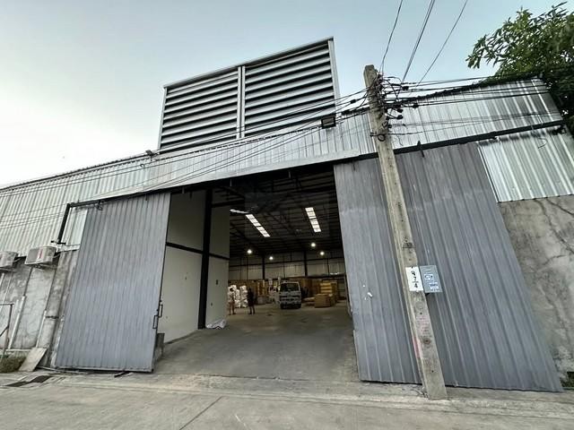 ให้เช่าโกดัง คลังสินค้า พร้อมออฟฟิศ ซอยนวลจันทร์ 21 รถเทรลเลอร์เข้าออกได้