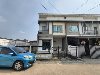ราคาดีที่สุด!! ขาย ทาวน์โฮม 2 ชั้น พลีโน่ (Pleno) ปิ่นเกล้า-วงแหวน หลังมุม 30.2 ตร.ว. ซ.วัดส้มเกลี้ยง ใกล้ถ.กาญจนาภิเษก มอเตอร์เวย์ M81