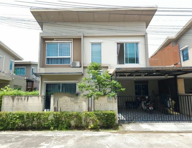 ขายบ้านแฝดรีโนเวทใหม่ 2 ชั้น มบ.คาซ่า แกรนด์ มิตรสัมพันธ์ ชลบุรี FP-H01831