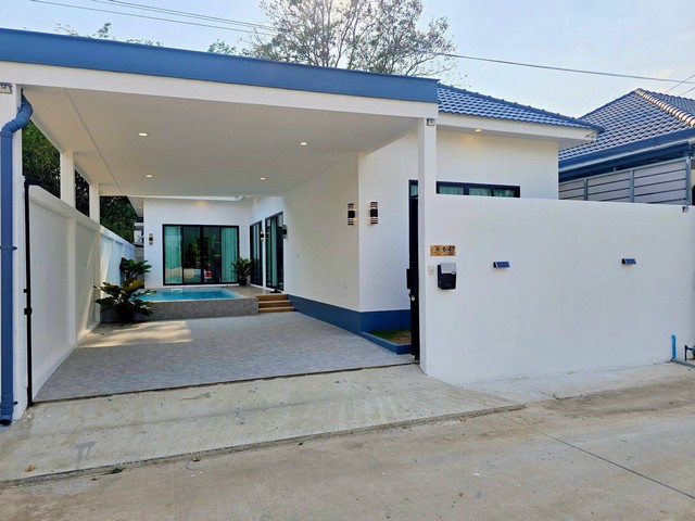 บ้านพร้อมสระว่ายน้ำส่วนตัว ใกล้ สวนสาธารณะอ่างเก็บน้ำมาบประชันเพียง 800 เมตร