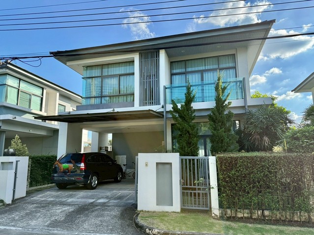 ขายด่วนบ้านเดี่ยว 2ชั้น ตกแต่งสวย 52.6 ตรว. ทำเล กรุงเทพกรีฑา ตกแต่งพร้อมอยู่ เศรษฐสิริ ศรีนครินทร์พระรามเก้า