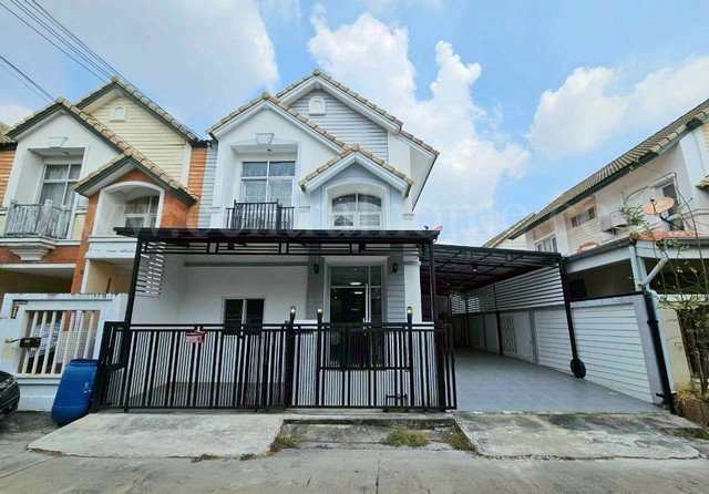 ทาวน์เฮ้าส์ บ้านวรางกูล รังสิต คลอง 3 รีโนเวทใหม่ ราคาถูก