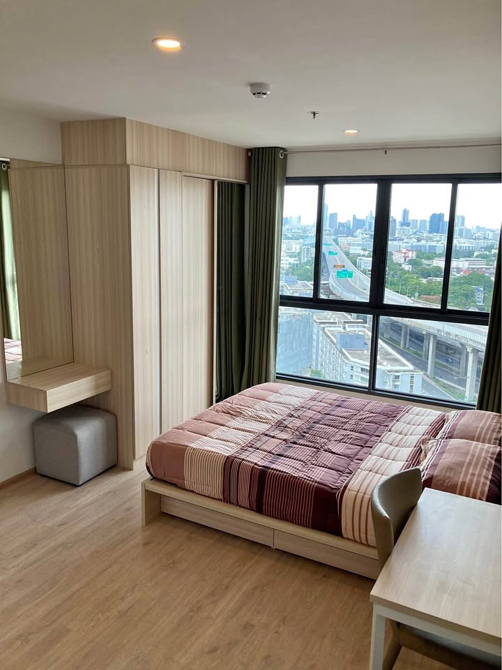 Ideo O2 clean beautiful view peaceful 21st floor BTS Bang Na