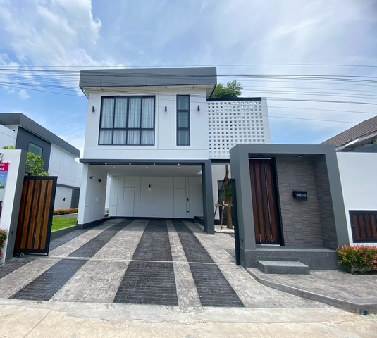 พูลวิลล่าให้เช่า เชียงใหม่ | ทำเลหางดง ใกล้เมือง ใกล้นานาชาติ พร้อมสระว่ายน้ำส่วนตัว