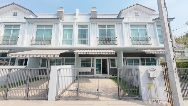 อินดี้4 เมก้าบางนา ตั้งอยู่ในทำเลศักยภาพ และราคาที่คุ้มค่า สังคมดีมีระดับ