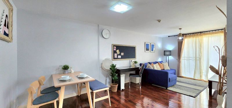 ขายคอนโด 49 PLUS ใกล้รถไฟฟ้า BTS ทองหล่อ ราคาดีทำเลดีมาก ติดต่อ ผึ้งรติ 0619419639