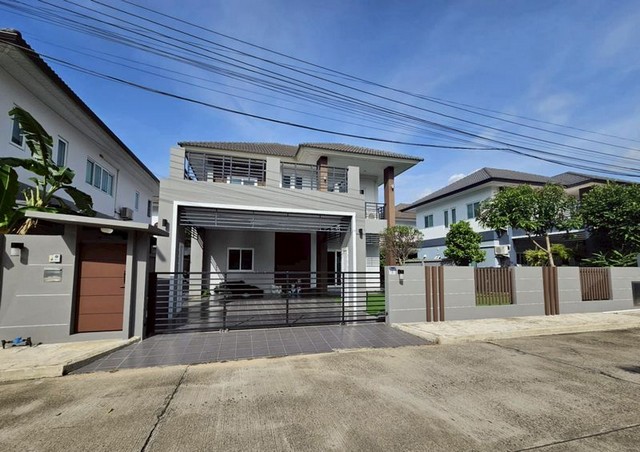 บ้าน 2 ชั้น สไตล์โมเดิร์น ทำเลคุณภาพ วิวดอย หางดง
