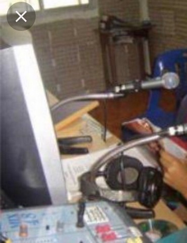 คุ้มค่าน่าลงทุนทรัพย์บนดิน สถานีวิทยุชุมชนคลื่น FM จดทะเบียนถูกต้องขึ้นต่อ กสทช. ทำต่อได้เลย โทร 083-0052952