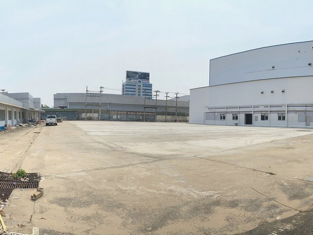 ให้เช่าสำนักงาน-โชว์รูม พร้อมโกดังขนาดใหญ่ บนเนื้อที่ 5 ไร่ 1 งาน พื้นที่กว่า 10000 ตรม. ติดถนนวิภาวดีรังสิต จอดรถได้มากกว่า 80 คัน